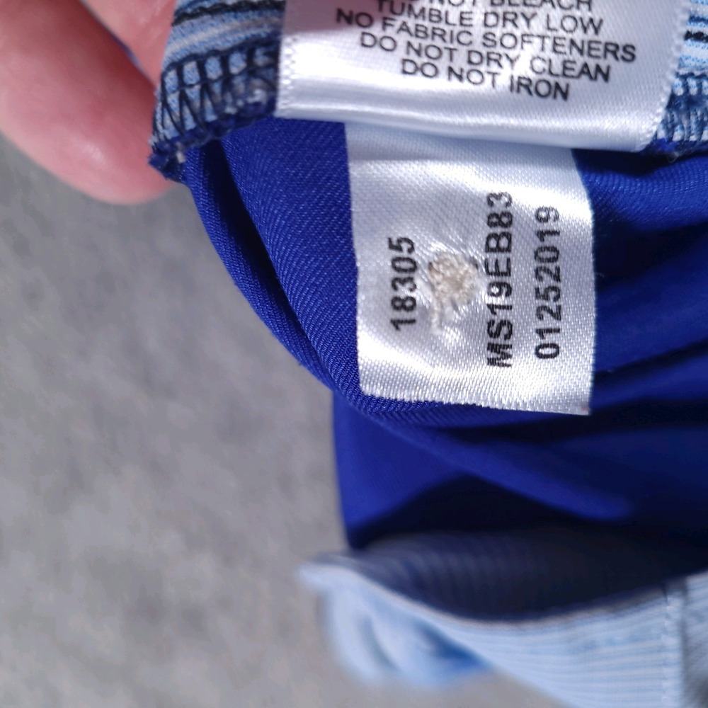 Peter Millar Crown Sport Golf Shorts Mens 34 Performance Skulls All Over Blue‎ - Picture 11 of 11
